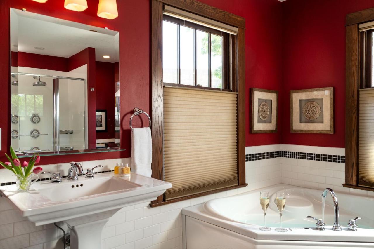 The Buckingham Inn Madison Ngoại thất bức ảnh